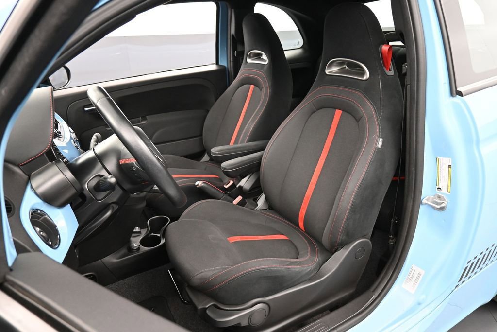 Used 2017 FIAT 500 Abarth w/ Popular Equipment Package FWD image 5