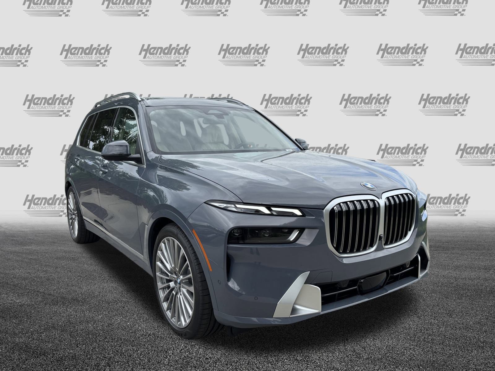 New 2026 BMW X7 xDrive40i w/ Premium Package image 2