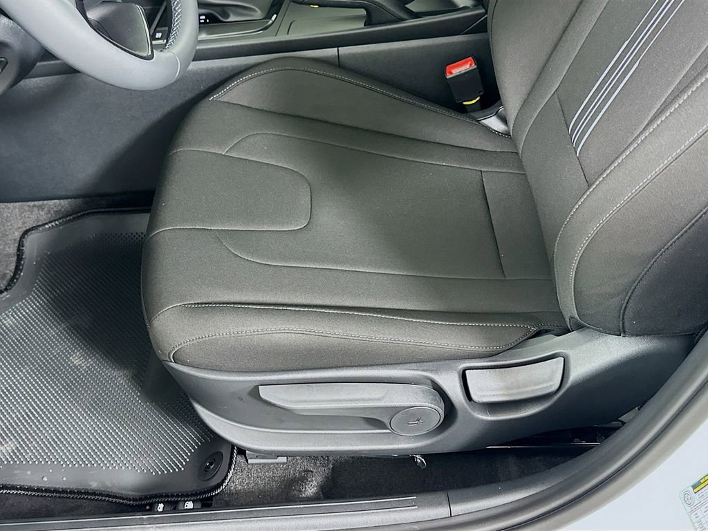 New 2026 Hyundai Elantra Sport image 19