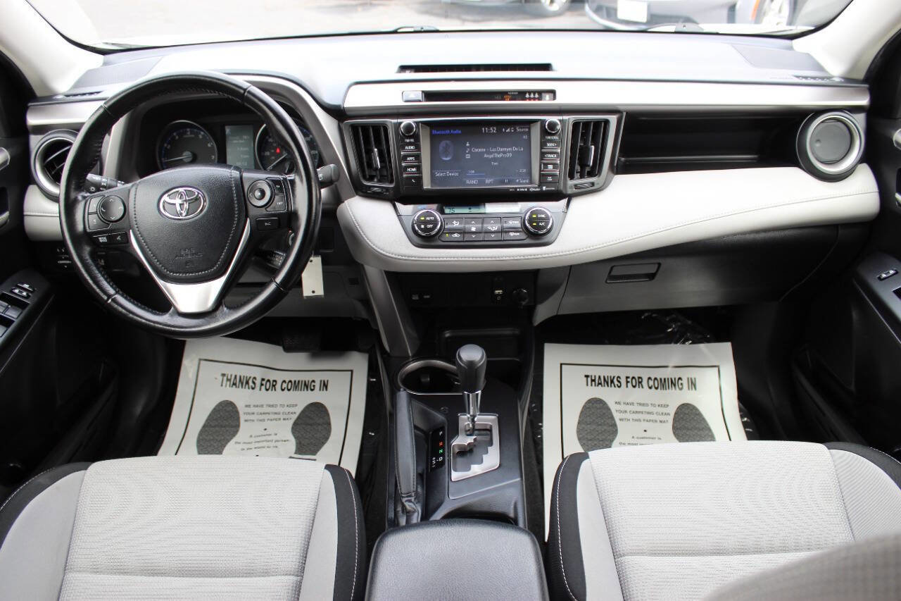 Used 2017 Toyota RAV4 XLE w/ Premium Special Value Package image 18