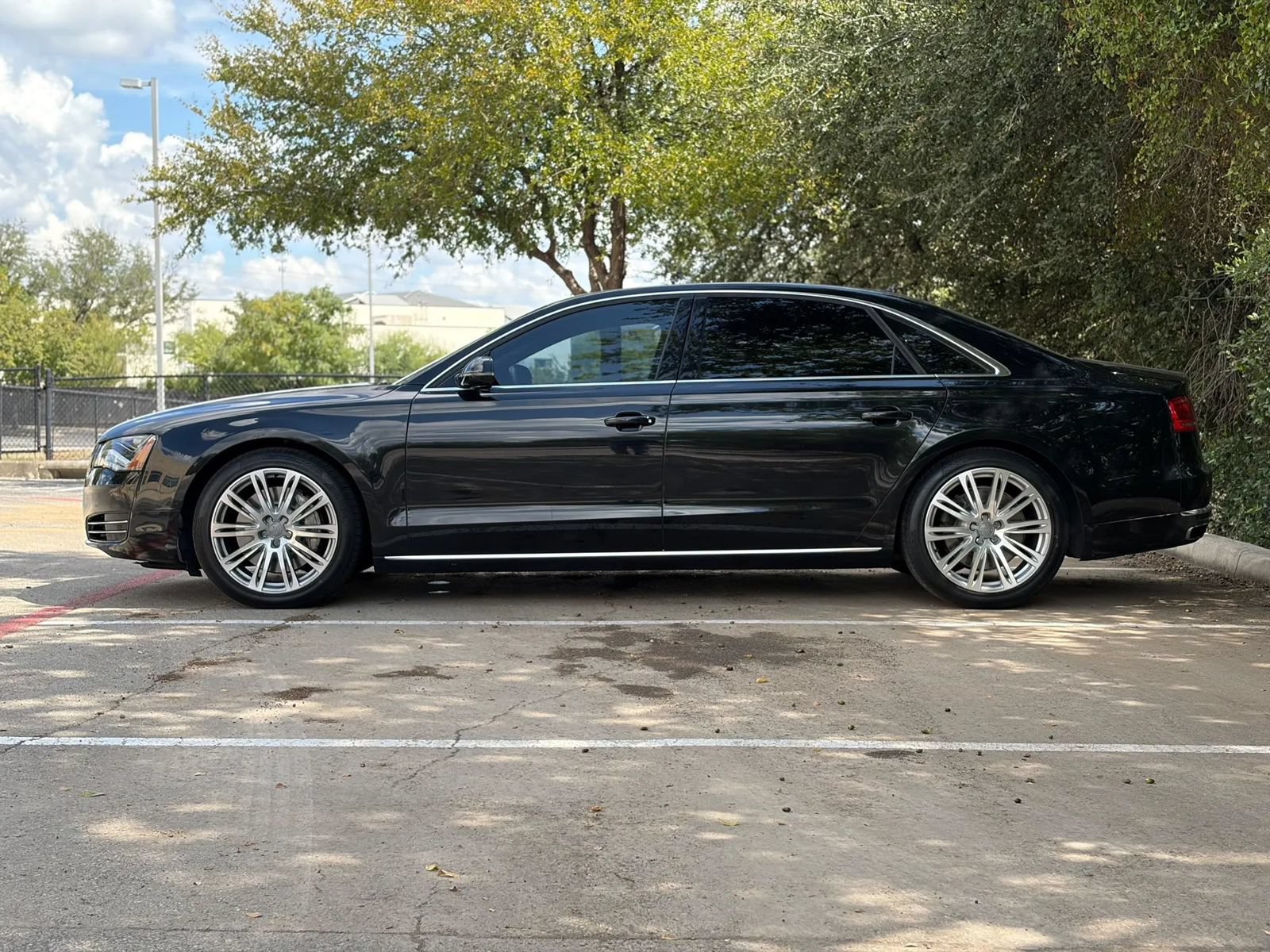 Used 2014 Audi A8 L 4.0T w/ Luxury Package AWD/4WD image 17