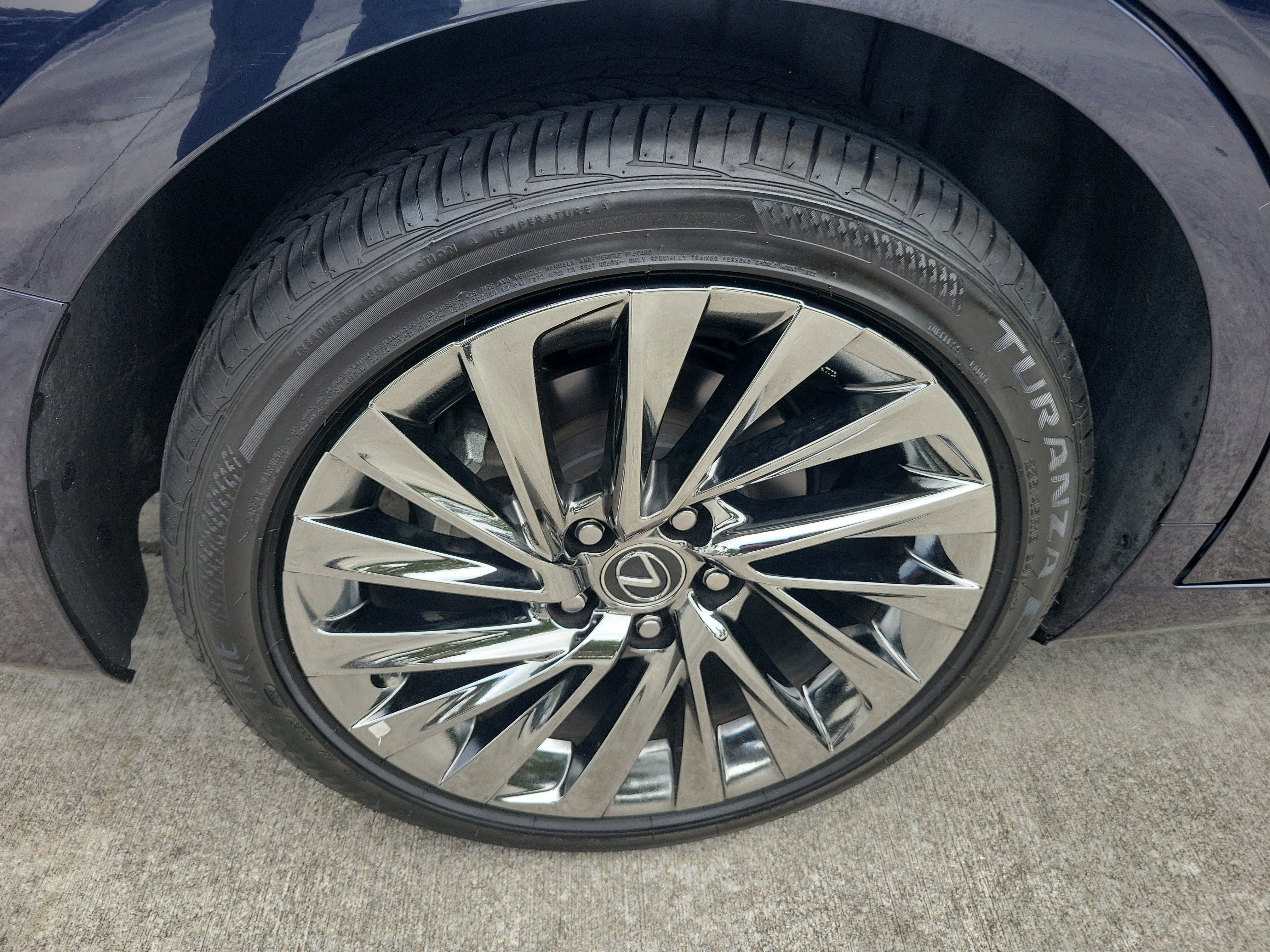Used 2025 Lexus ES 250 w/ Luxury Package AWD/4WD image 9