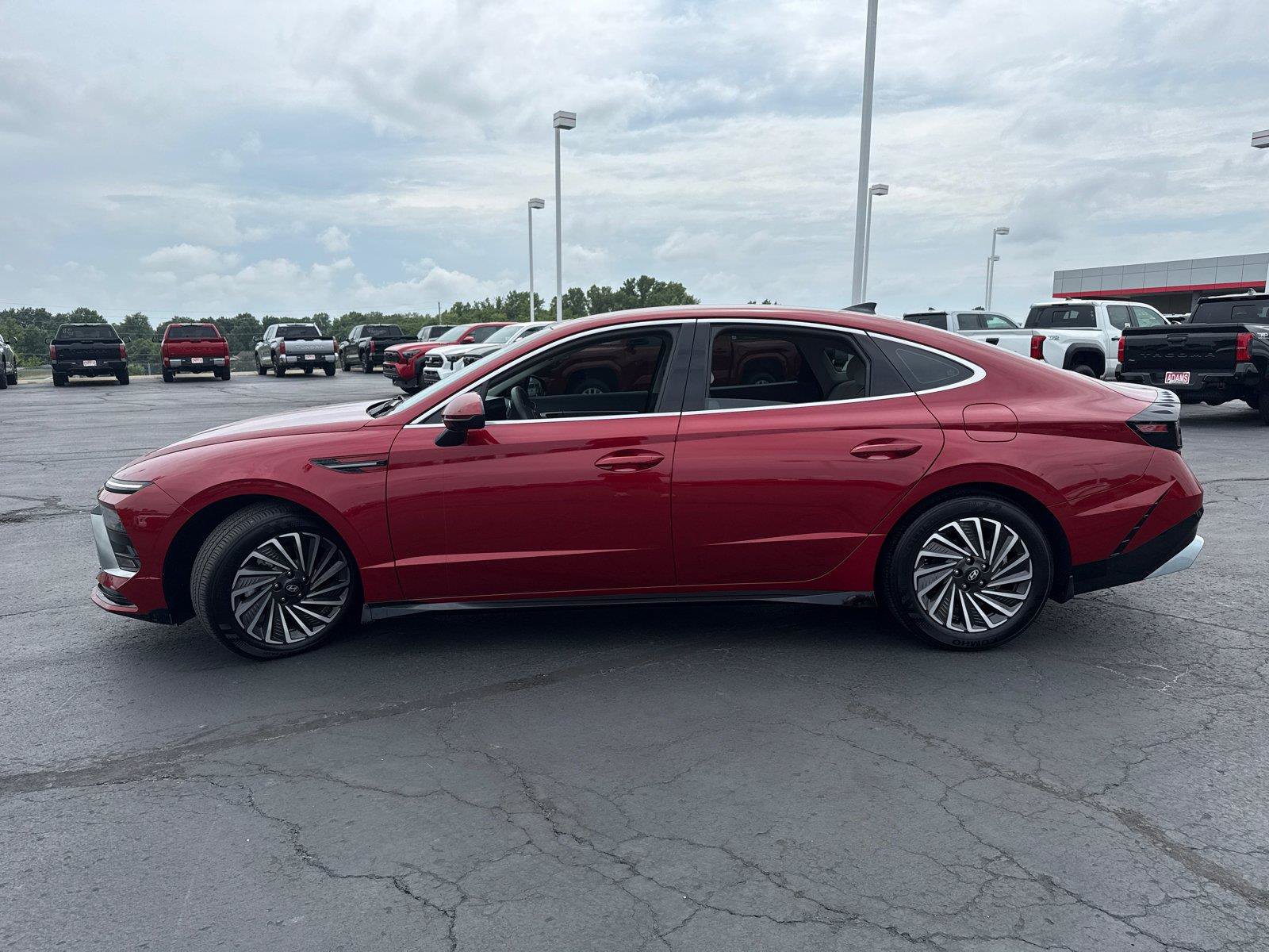 Used 2024 Hyundai Sonata SEL FWD image 5