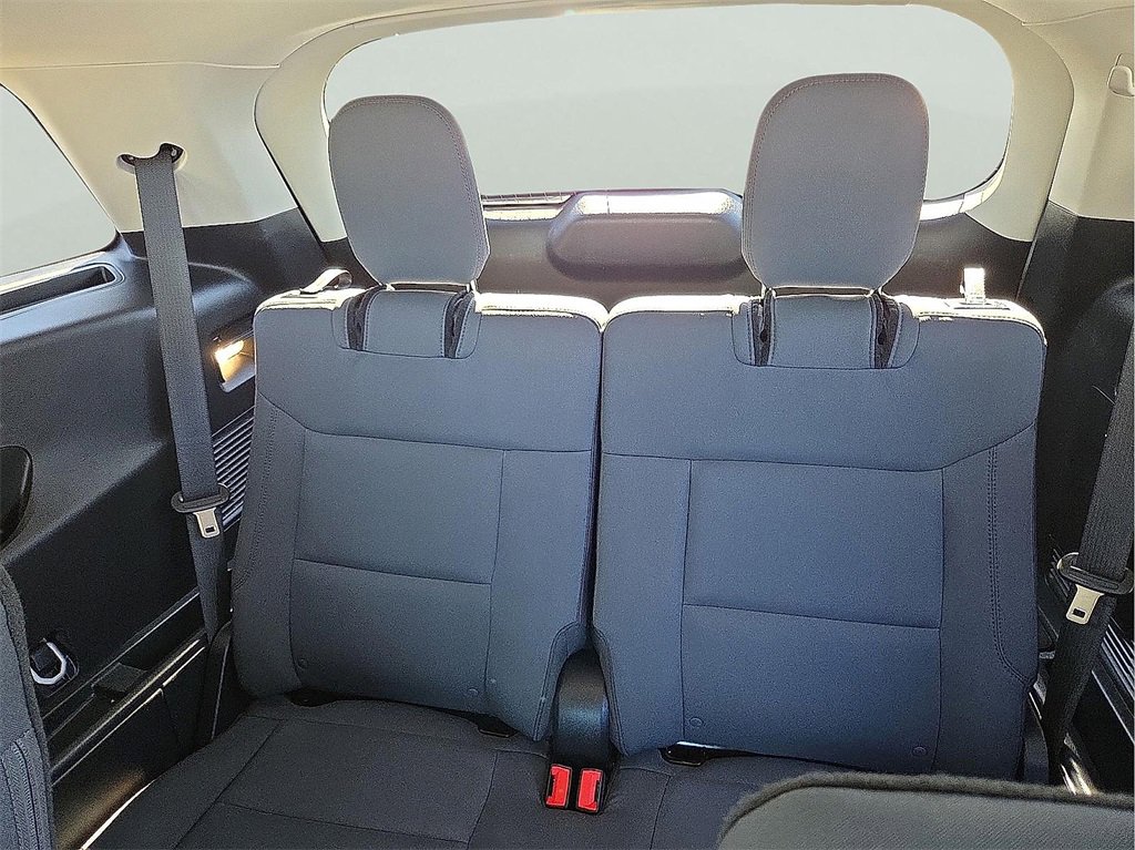 New 2025 Ford Explorer Active image 10