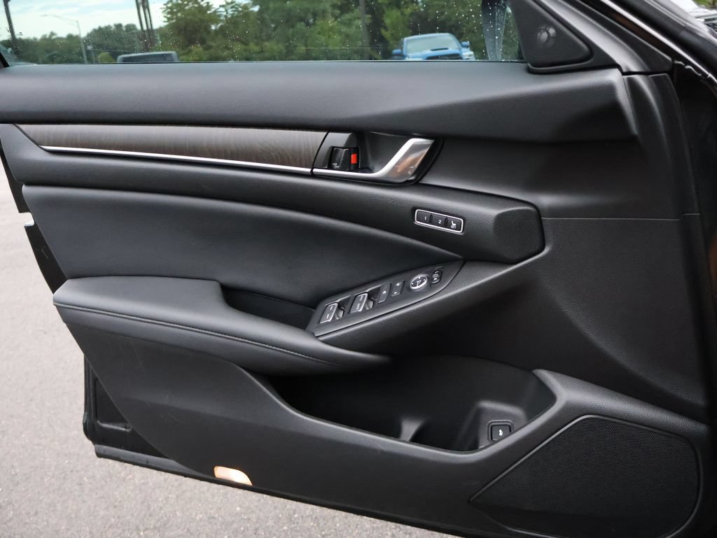 Certified 2021 Honda Accord EX-L image 29