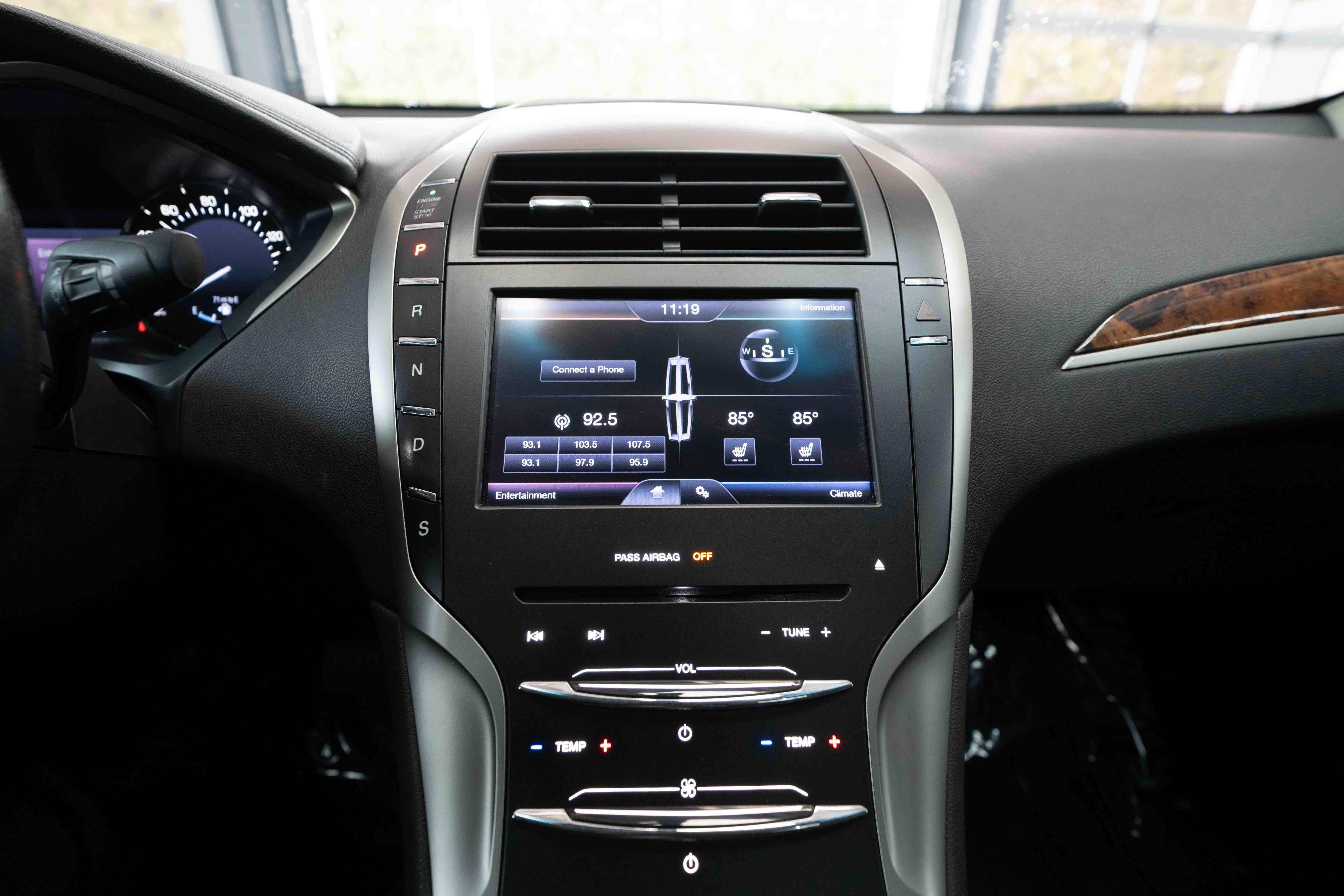 Used 2013 Lincoln MKZ image 17