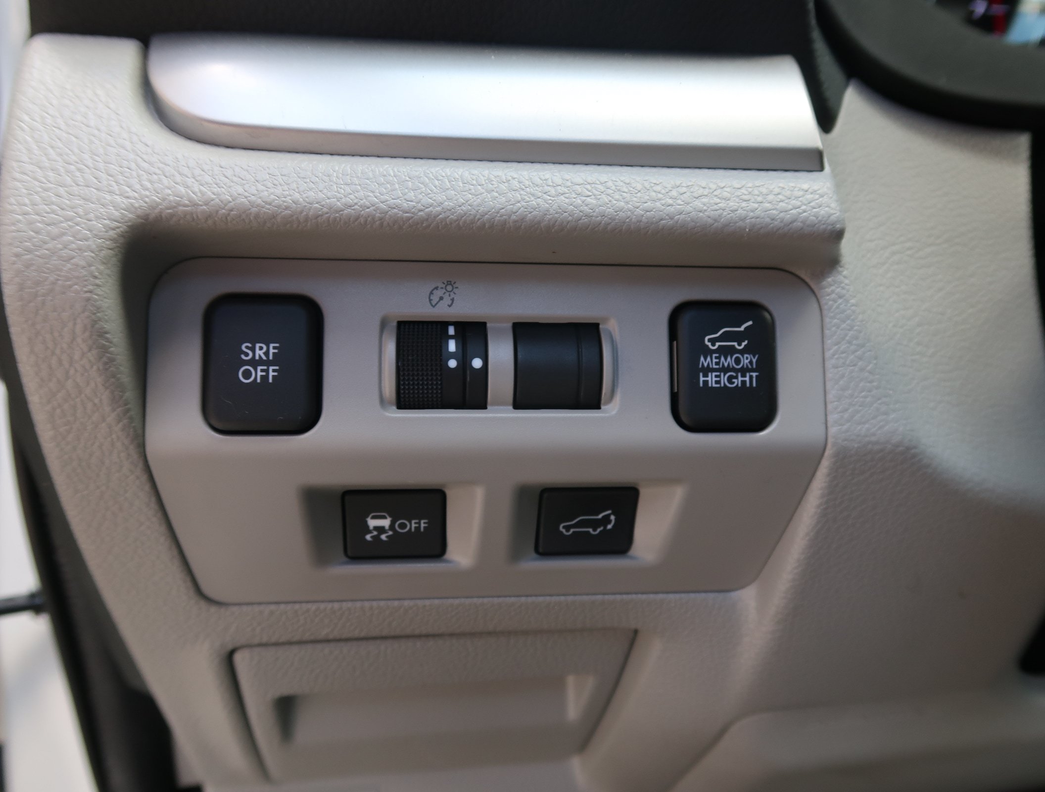Used 2016 Subaru Forester 2.5i Touring w/ Eyesight & Navigation System AWD/4WD image 18