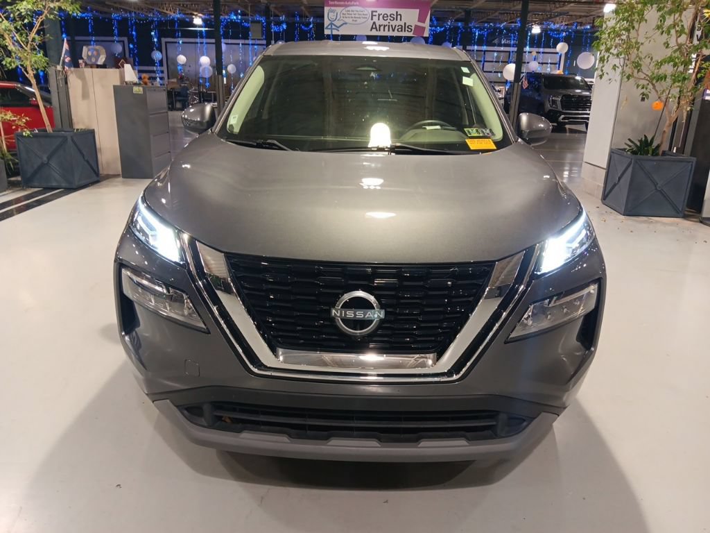 Used 2023 Nissan Rogue SV AWD/4WD image 8