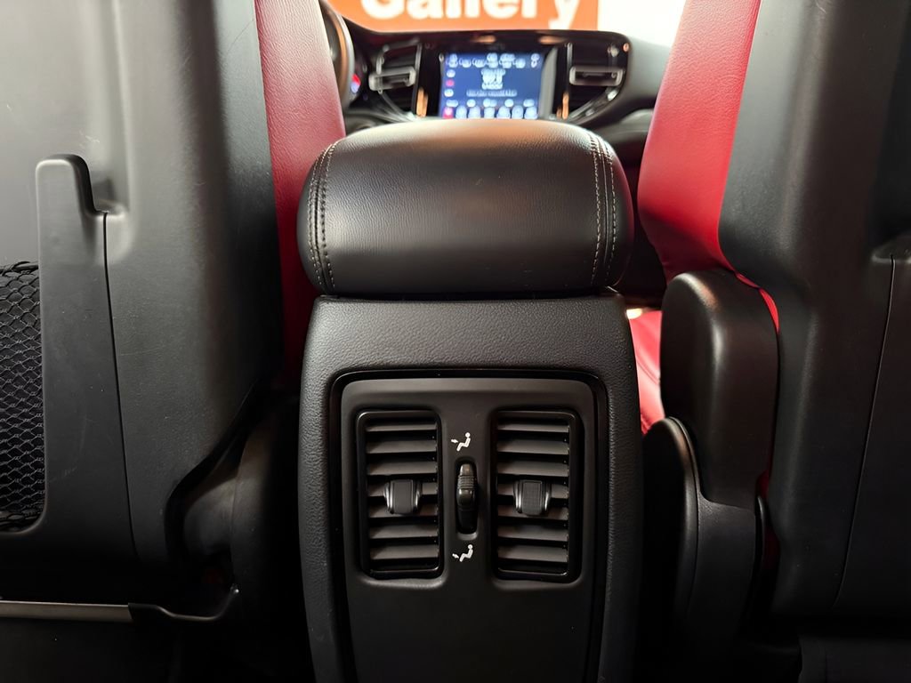 Used 2022 Dodge Durango SXT w/ Blacktop Package image 25