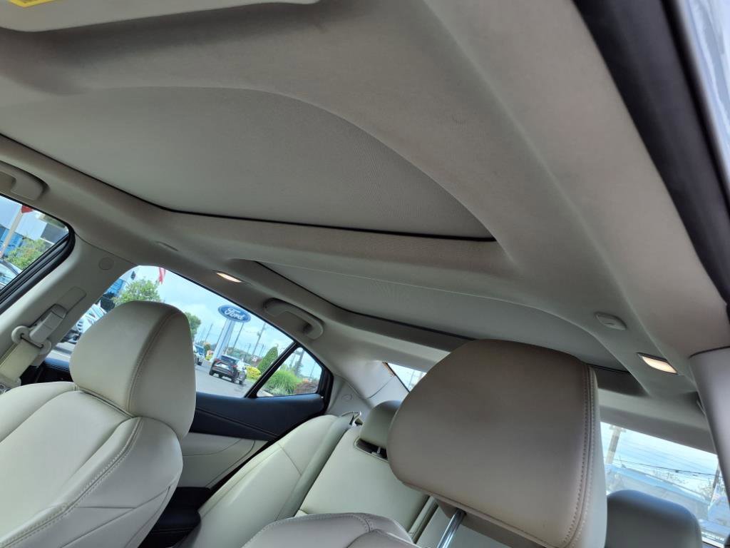 Used 2018 Nissan Maxima Platinum image 15