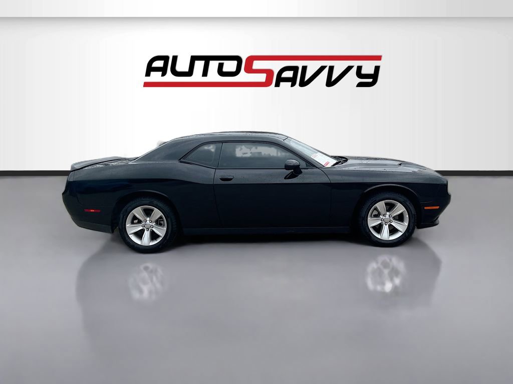 Used 2023 Dodge Challenger SXT image 8