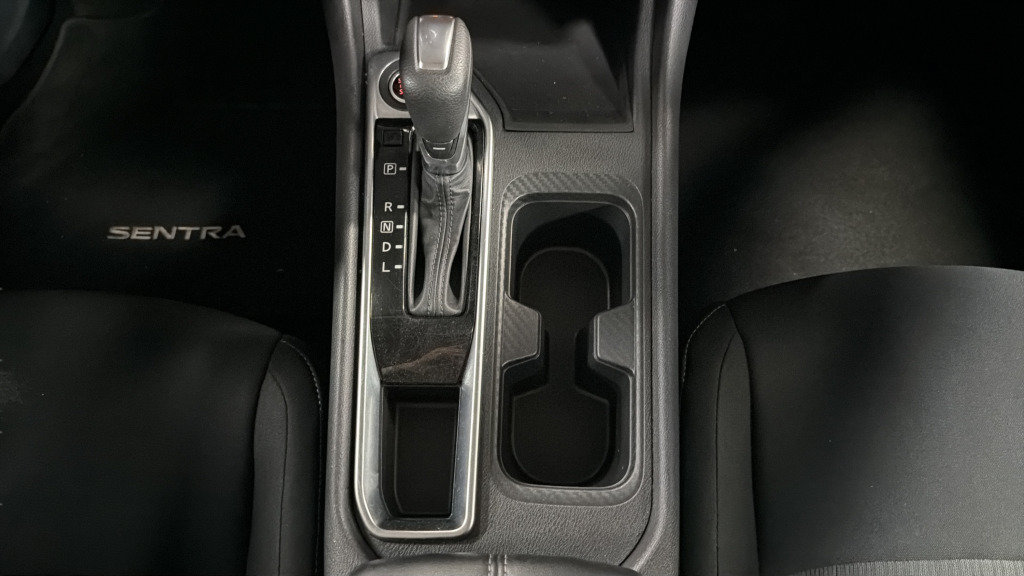 Used 2024 Nissan Sentra SV FWD image 40