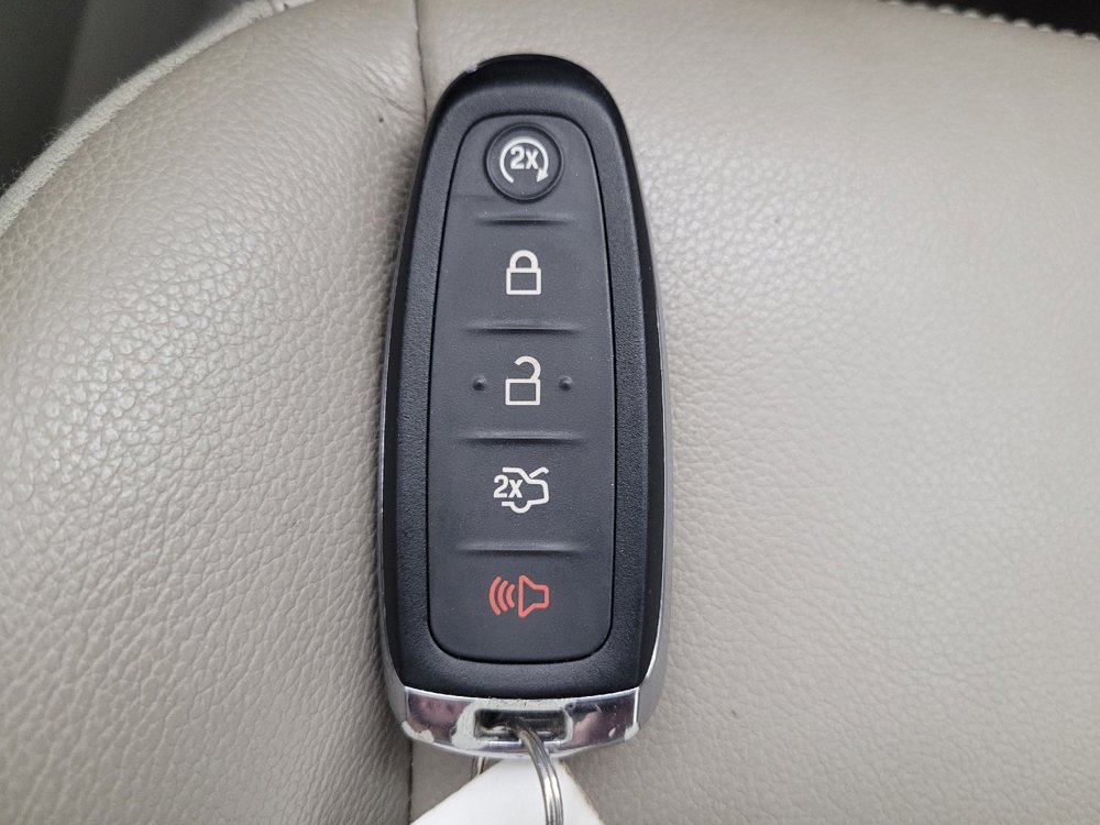 Used 2014 Ford Escape Titanium AWD/4WD image 32