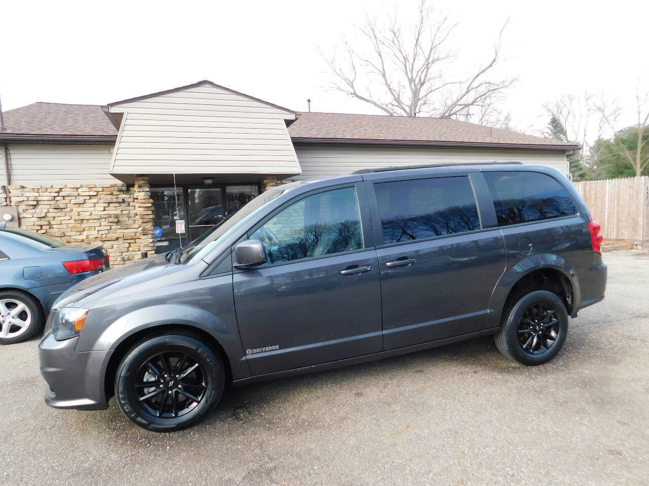 Used 2019 Dodge Grand Caravan GT image 12