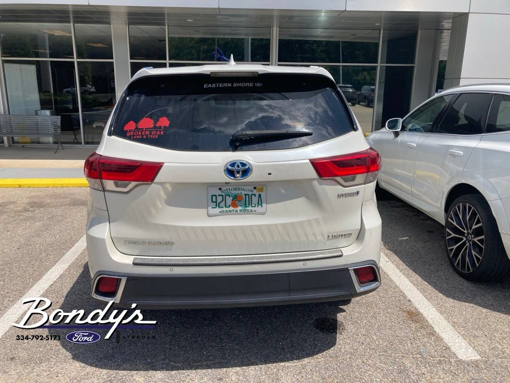 Used 2019 Toyota Highlander Limited AWD/4WD image 3
