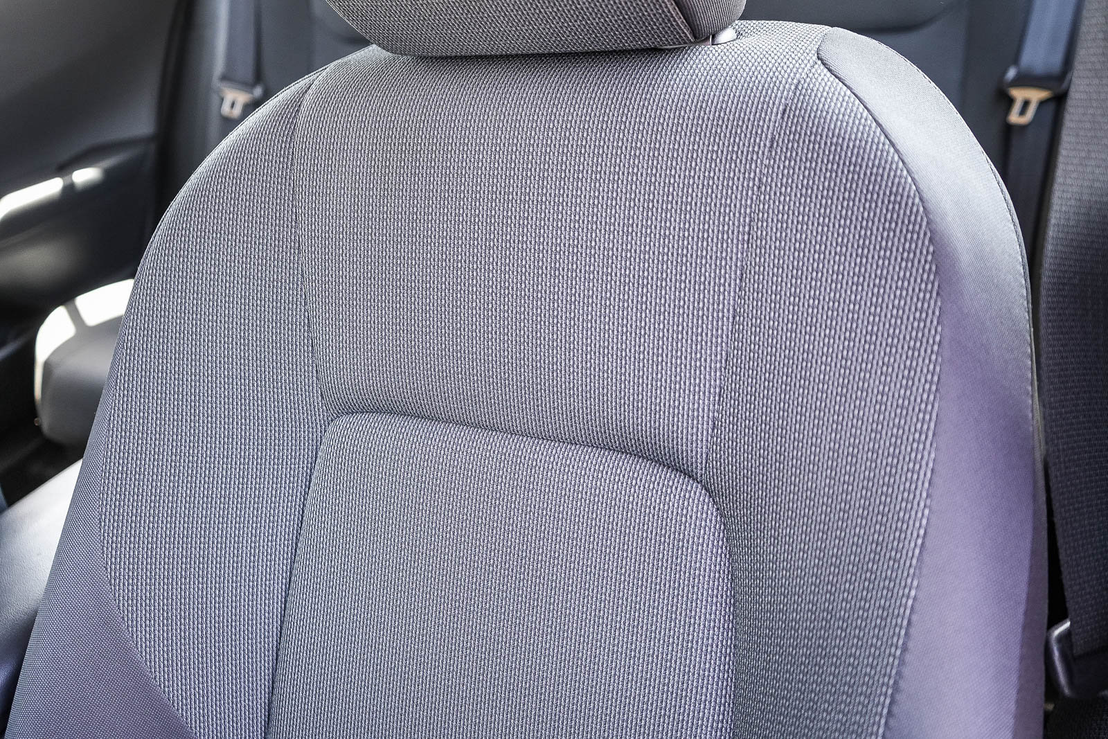 Used 2025 Toyota Prius LE FWD image 24