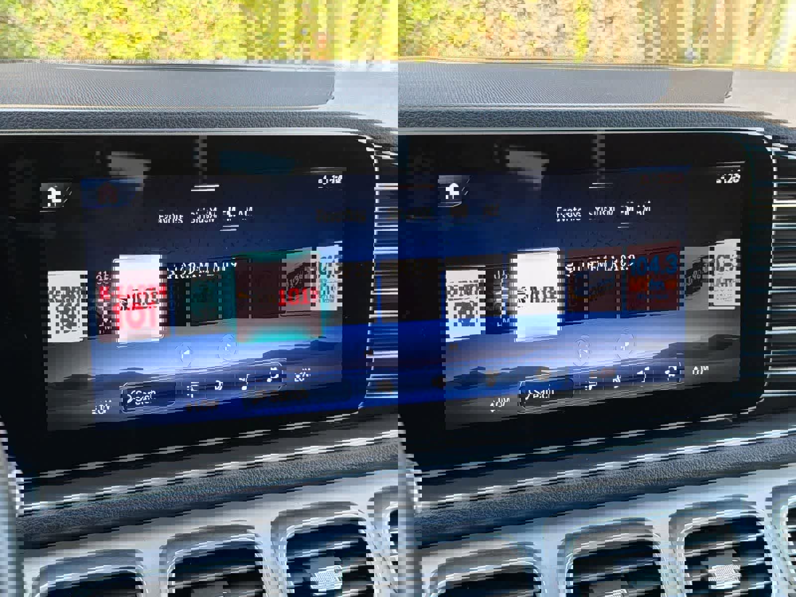 Used 2024 Mercedes-Benz GLE 450e 4MATIC image 19