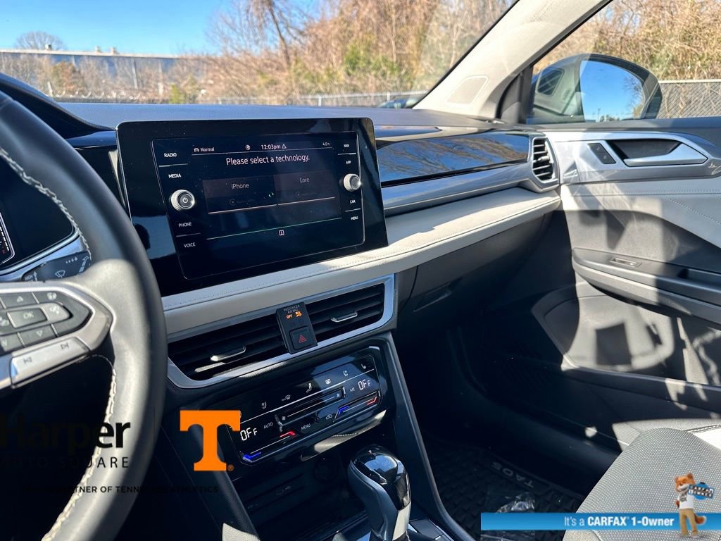 Used 2025 Volkswagen Taos SEL w/ Black Wheel Plus Package image 16