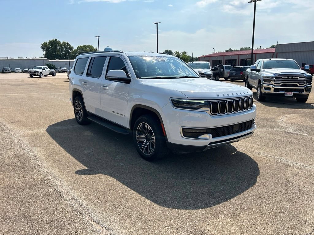 Used 2022 Jeep Wagoneer Series III AWD/4WD image 7