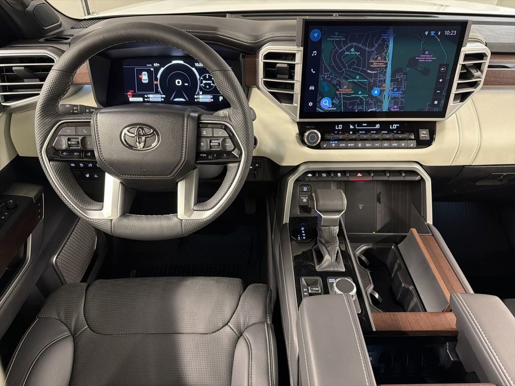 Used 2025 Toyota Sequoia Capstone AWD/4WD image 8