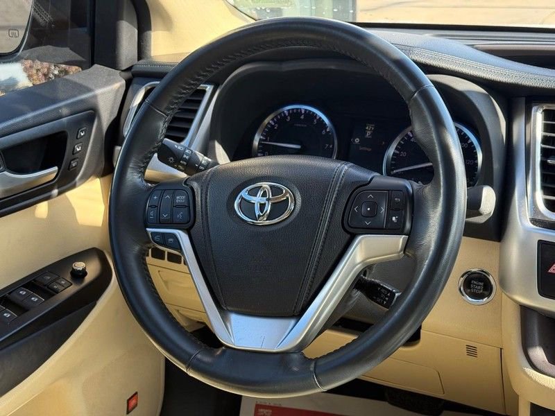 Used 2014 Toyota Highlander Limited FWD image 15