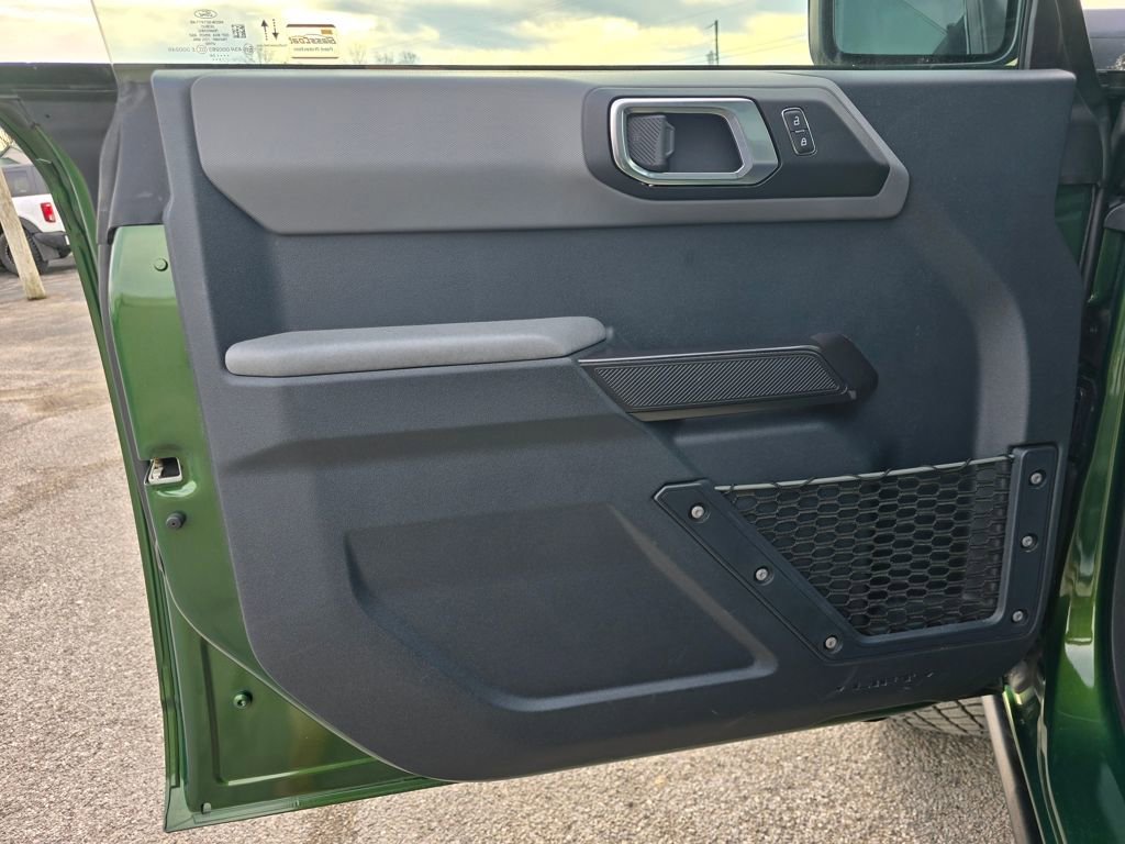 Used 2024 Ford Bronco Everglades image 14