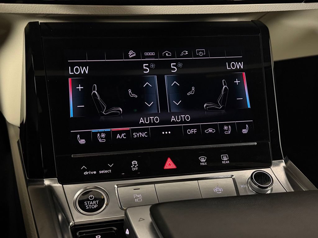 Used 2024 Audi Q8 e-tron Premium Plus w/ Premium Plus Package AWD/4WD image 17