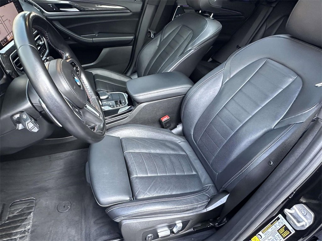 Used 2023 BMW X4 M40i w/ Premium Package image 11