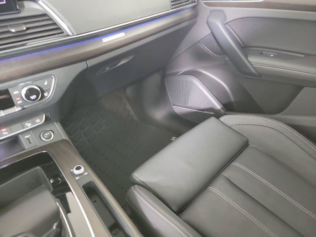 Used 2023 Audi Q5 e Prestige w/ Prestige Package AWD/4WD image 19