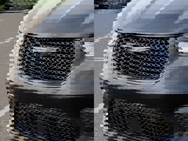 New 2026 Chrysler Pacifica Limited w/ S Appearance Package image 11