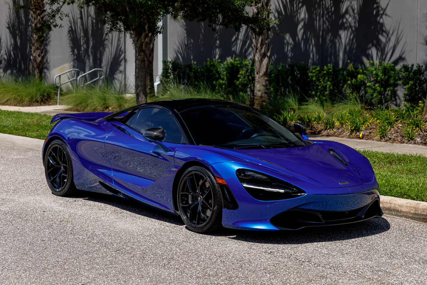 Used 2022 McLaren 720S Luxury RWD image 7
