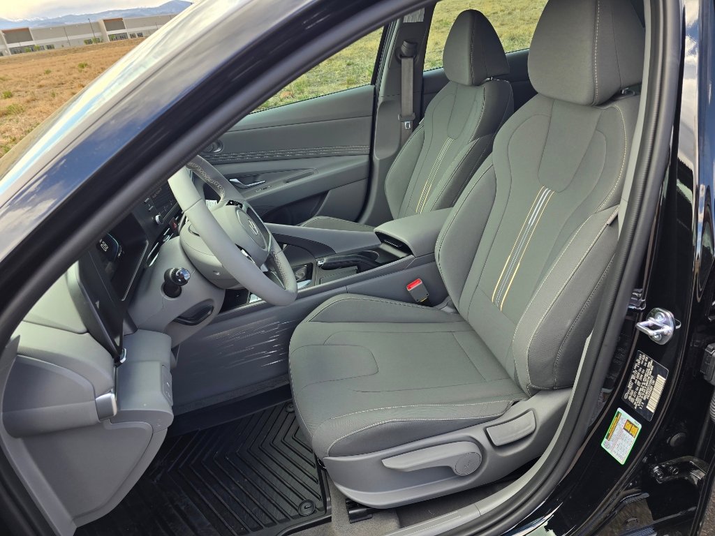 New 2026 Hyundai Elantra Sport FWD image 12