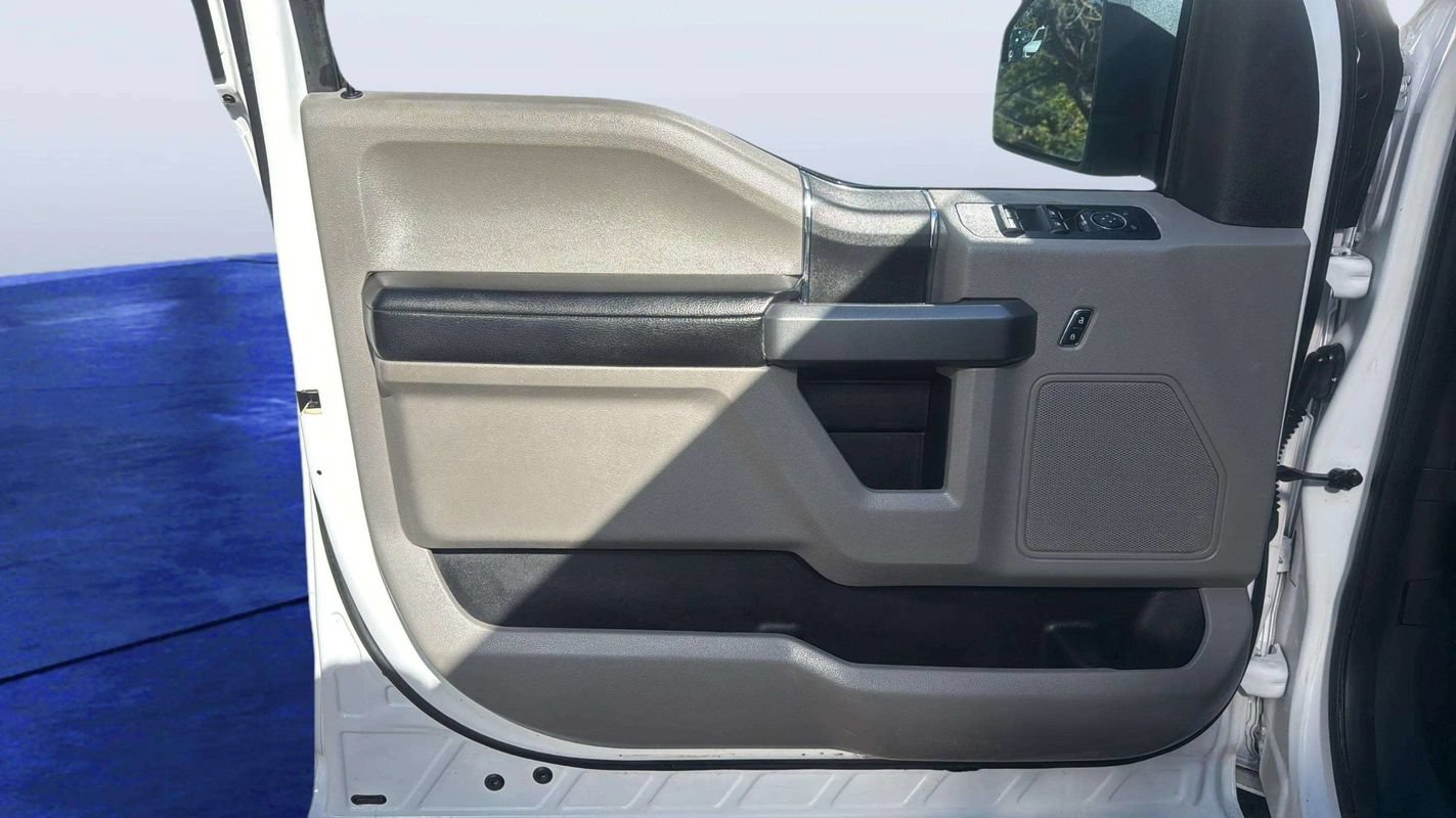 Used 2017 Ford F150 XLT AWD/4WD image 17