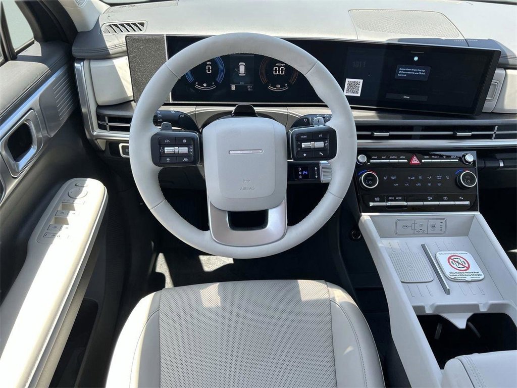 Used 2025 Hyundai Santa Fe SEL image 10