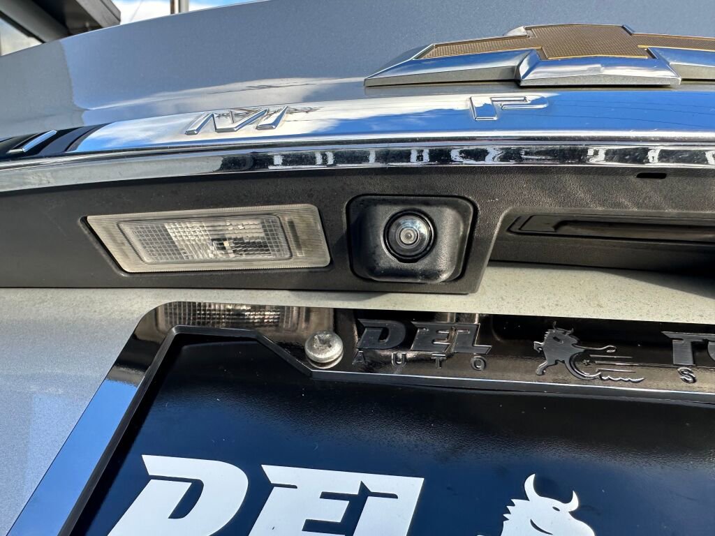 Used 2017 Chevrolet Impala LT image 14