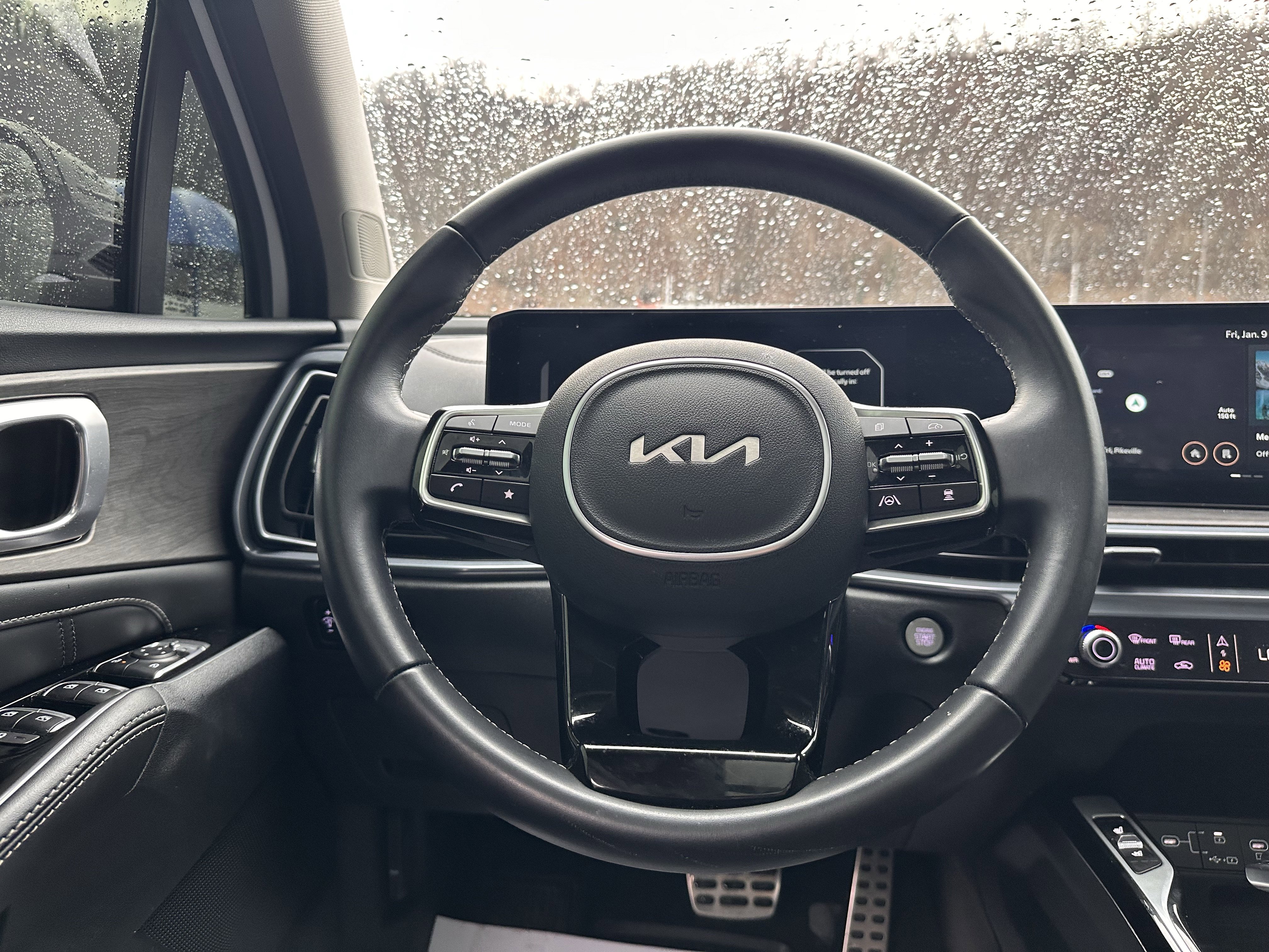 Used 2024 Kia Sorento SX image 10