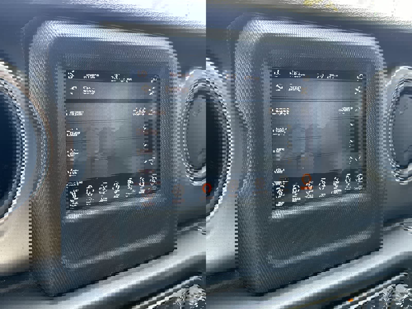 Used 2022 Jeep Wrangler Unlimited Sport image 19