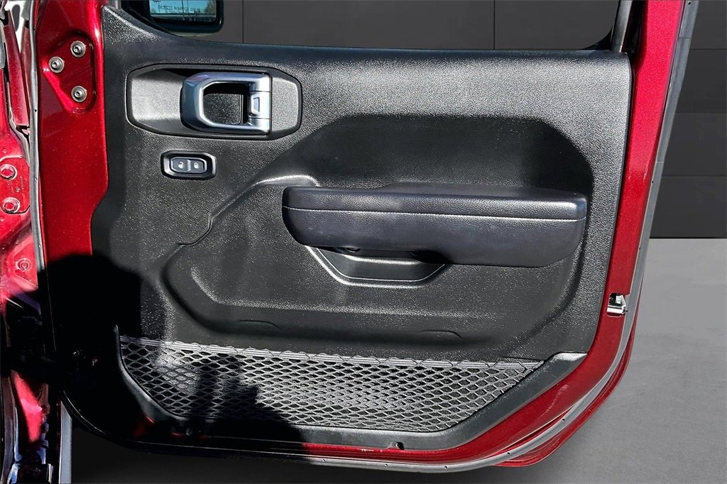 Used 2021 Jeep Wrangler Unlimited Rubicon image 15