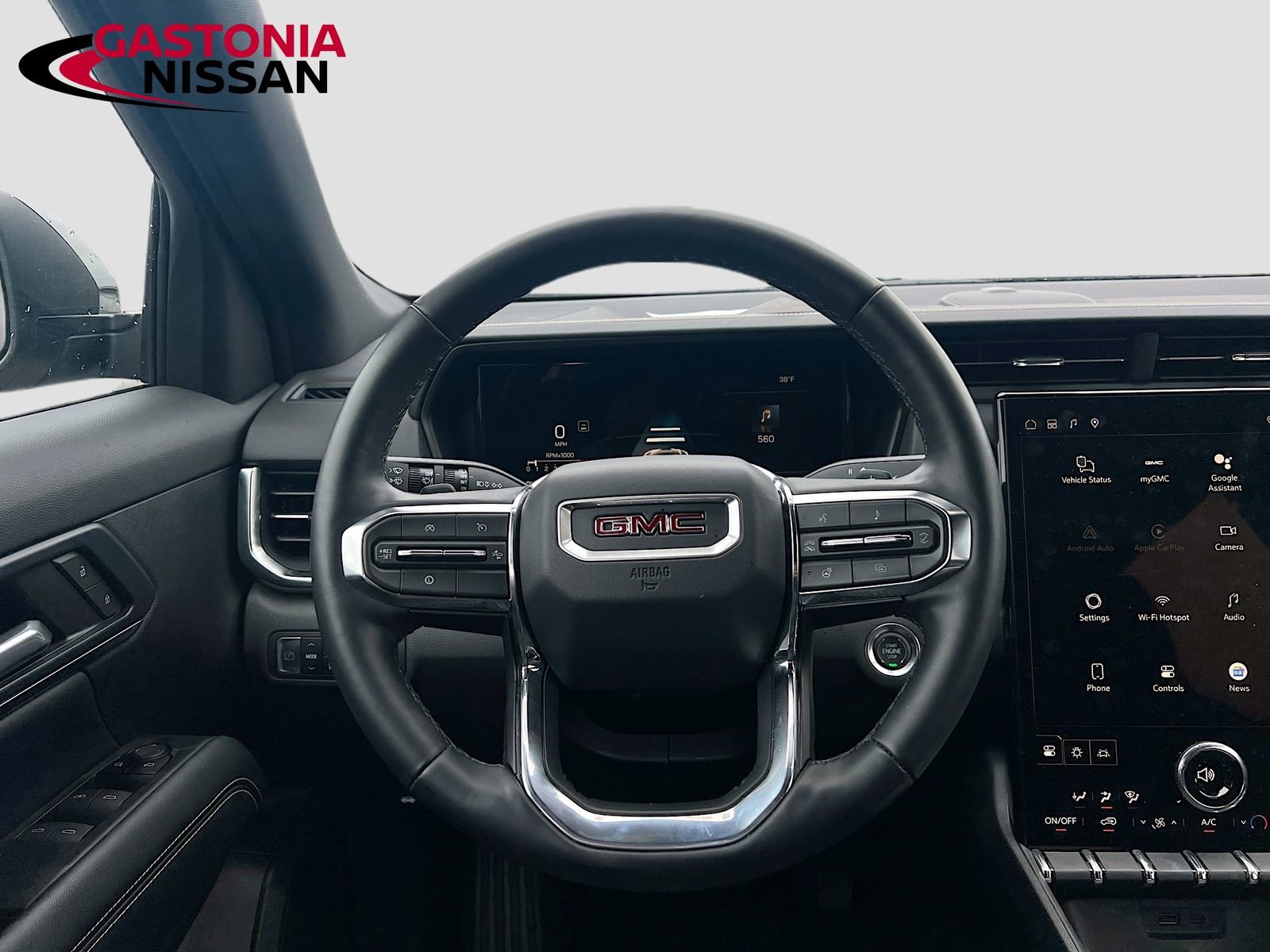 Used 2025 GMC Terrain Elevation image 30