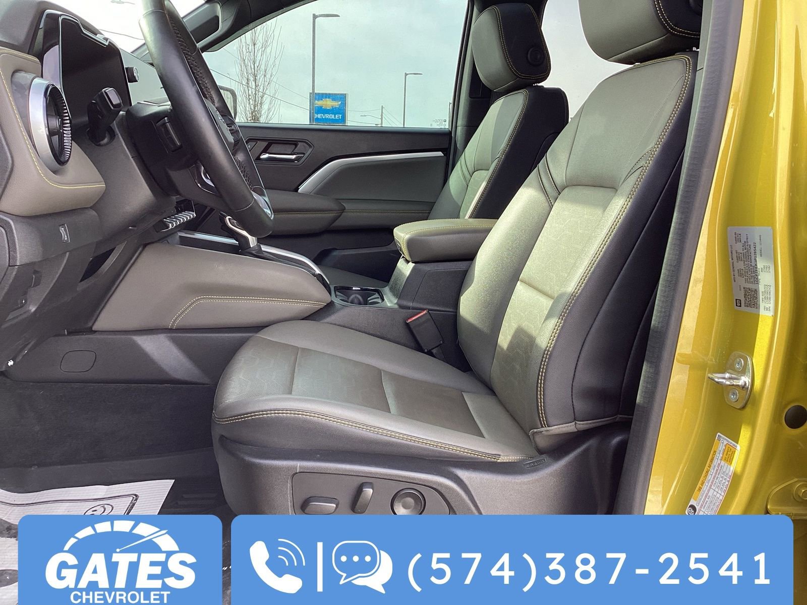 Used 2023 Chevrolet Colorado ZR2 w/ ZR2 Convenience Package III image 15
