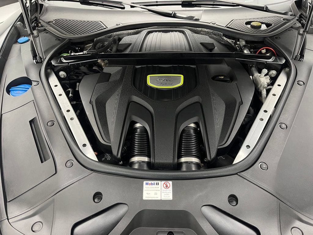 Used 2019 Porsche Panamera 4 image 47