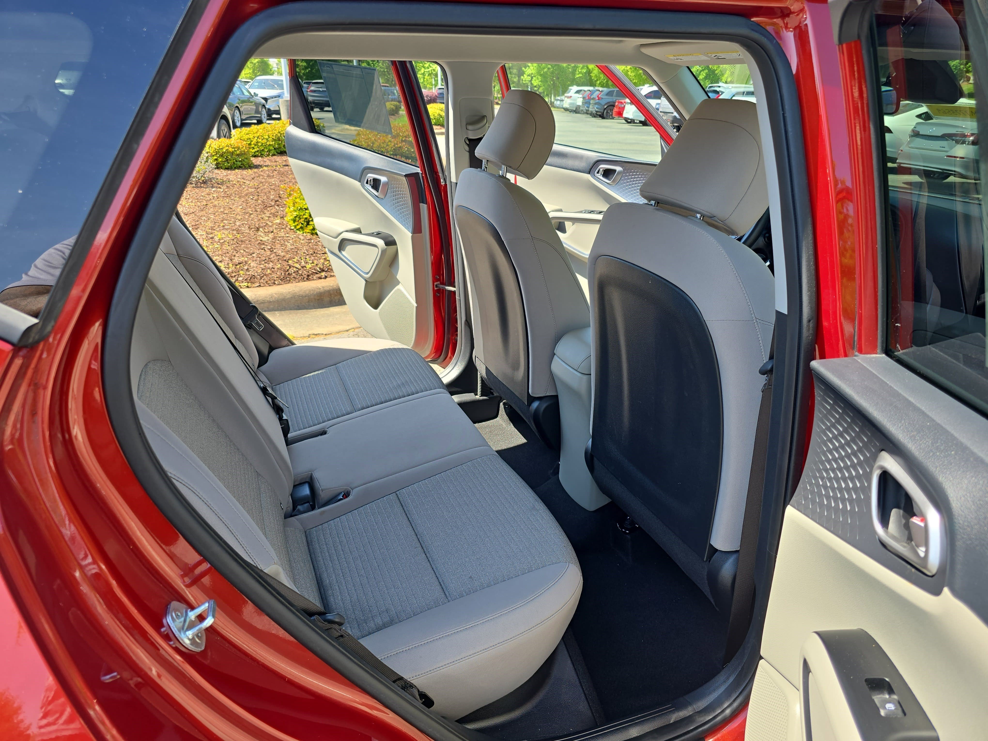 Used 2021 Kia Soul S FWD image 11