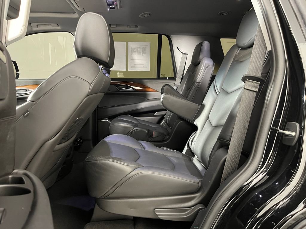 Used 2020 Cadillac Escalade Premium Luxury image 13