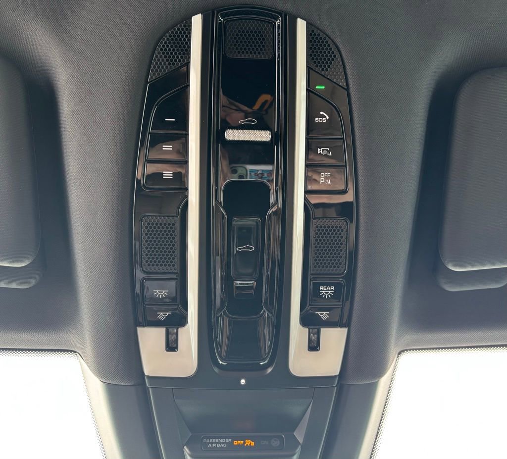 Used 2019 Porsche Cayenne S image 20