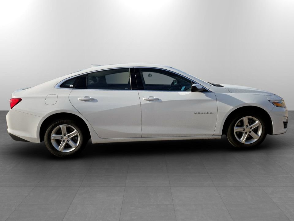 Used 2024 Chevrolet Malibu LT image 5