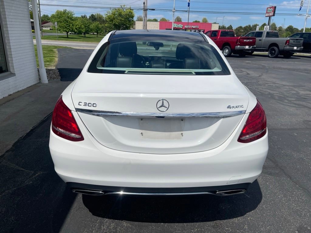 Used 2015 Mercedes-Benz C 300 4MATIC Sedan image 4
