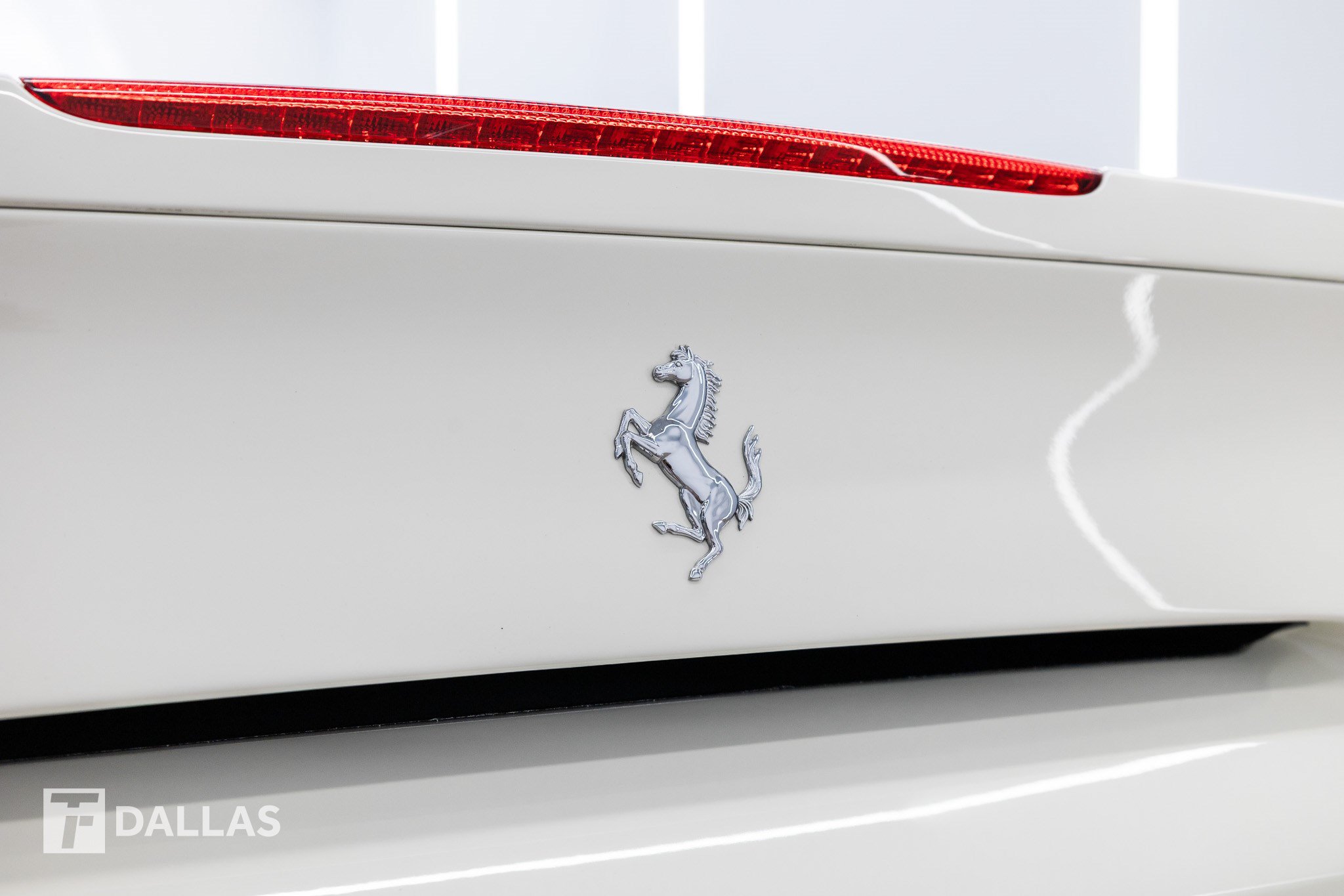 Used 2018 Ferrari 488 Spider RWD image 7