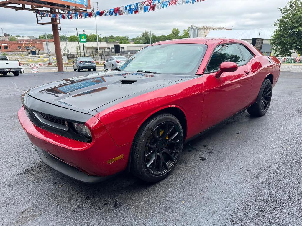Used 2011 Dodge Challenger RWD image 8