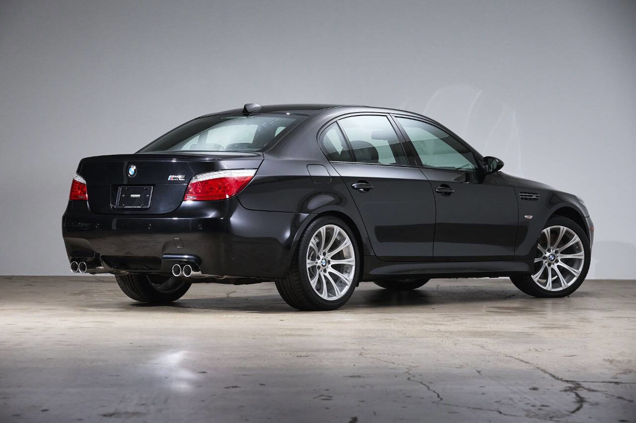 Used 2008 BMW M5 image 2