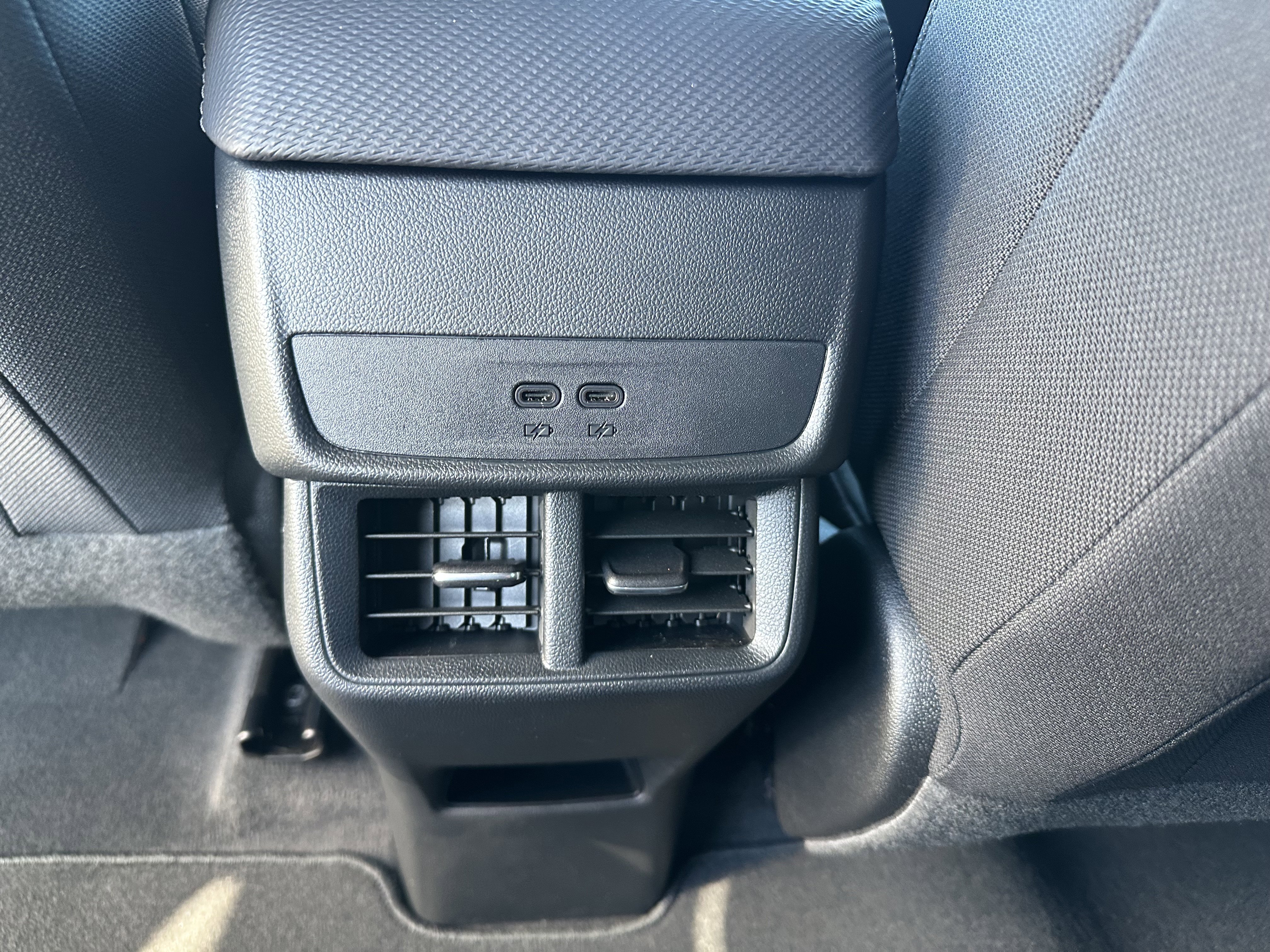 New 2026 Chevrolet Equinox LT image 38